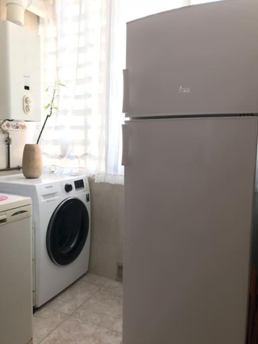 Ferienwohnung Apartamento Aitana.Esta A 2 Km De La Playa Andando Alicante Exterior foto